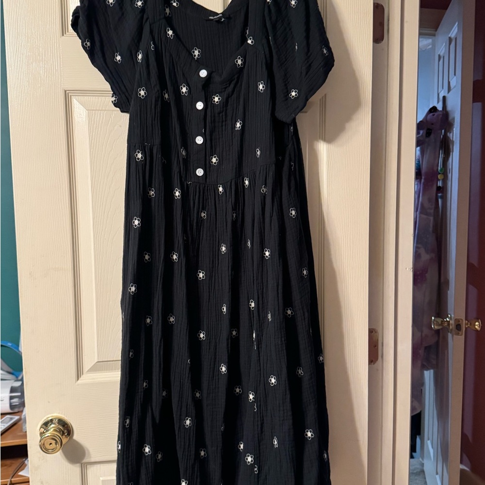 Madewell Black Dress with White Floral Embroidery